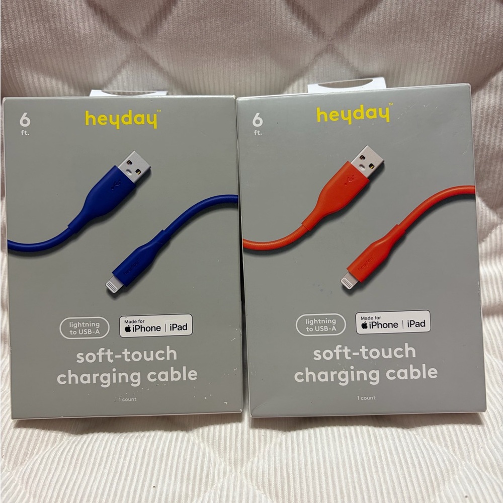 Heyday Blue and Red Charging Cable Duo